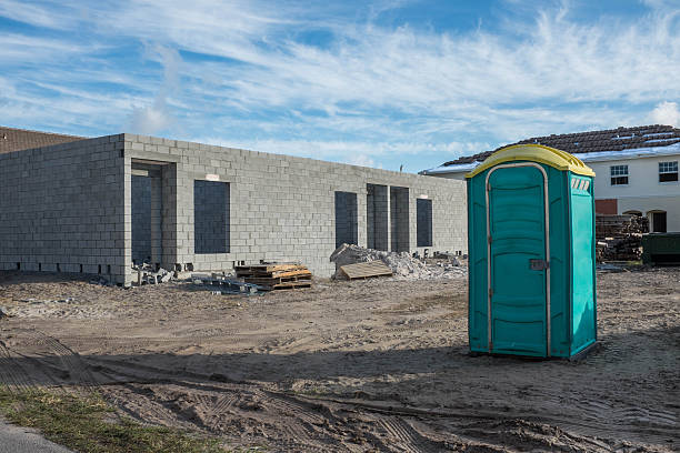 Best Luxury portable toilet rental  in Auburndale, FL